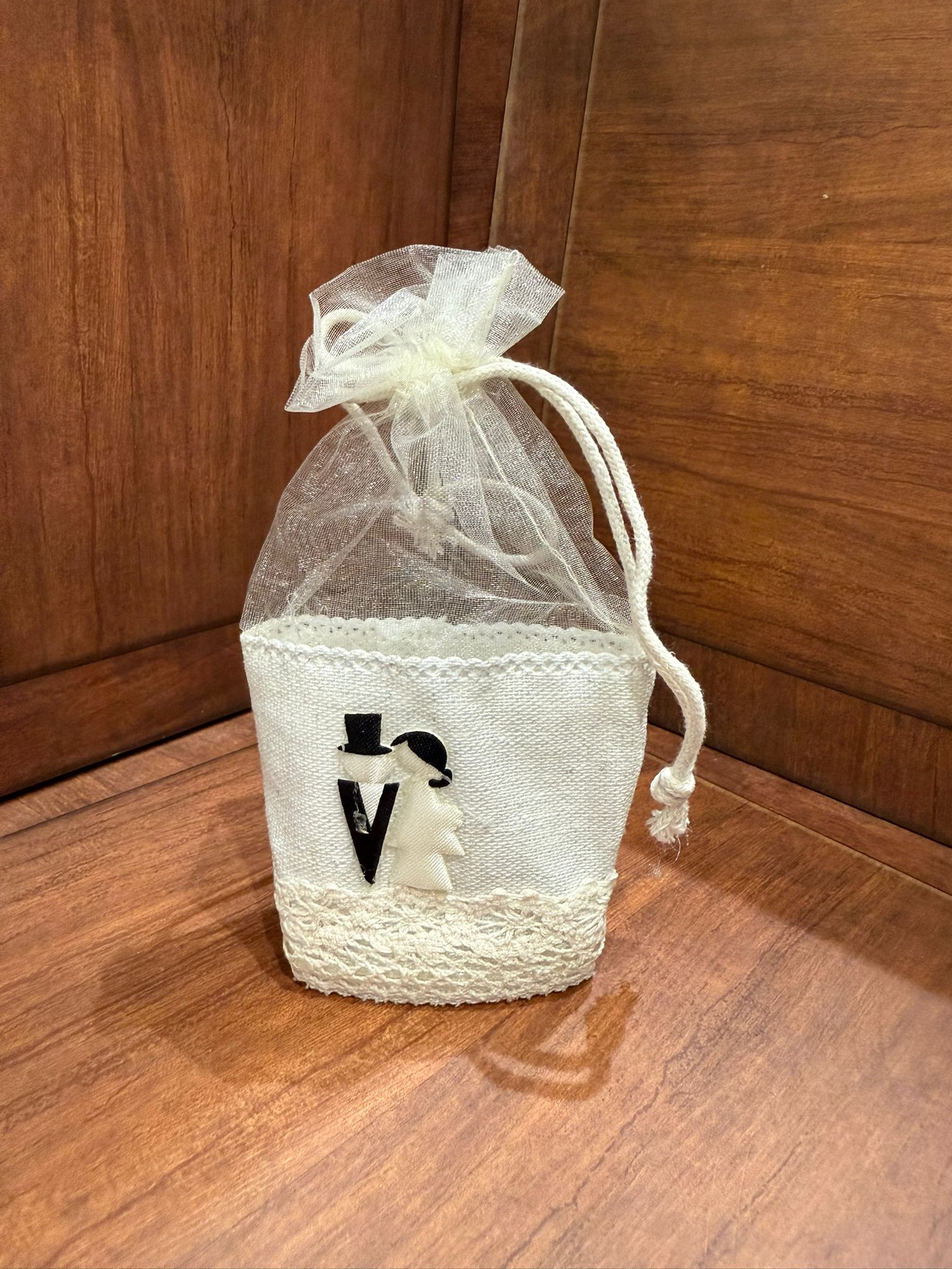 توزيعات للعرسان (كل 12 توزيعة )