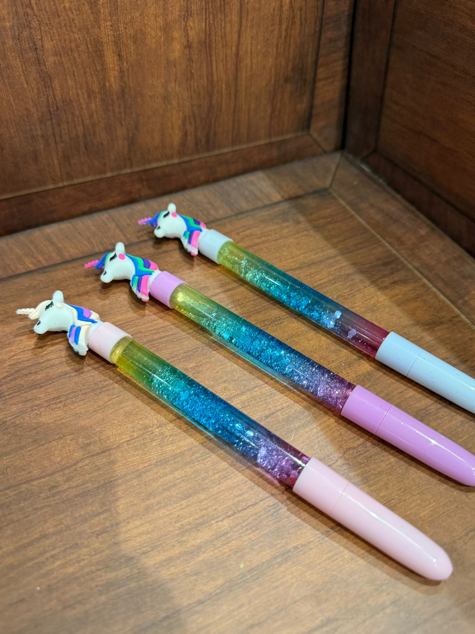 اقلام حبر رسومات