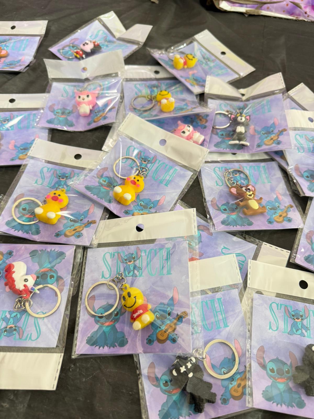 مداليات دزني ولادي_وبناتي مغلفات وجاهزات حسب طلبكم