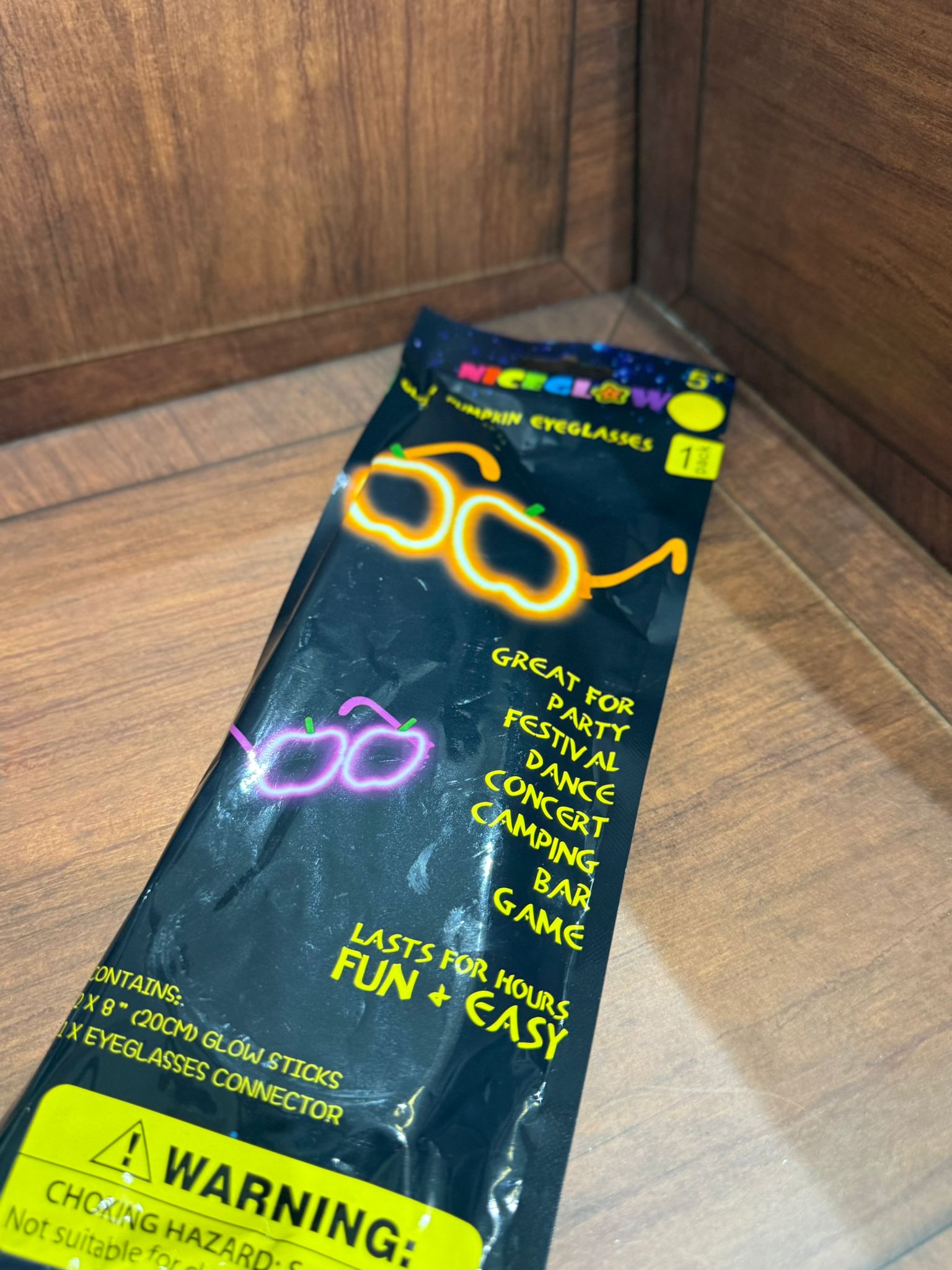 نظارت للحفلات مضيئة