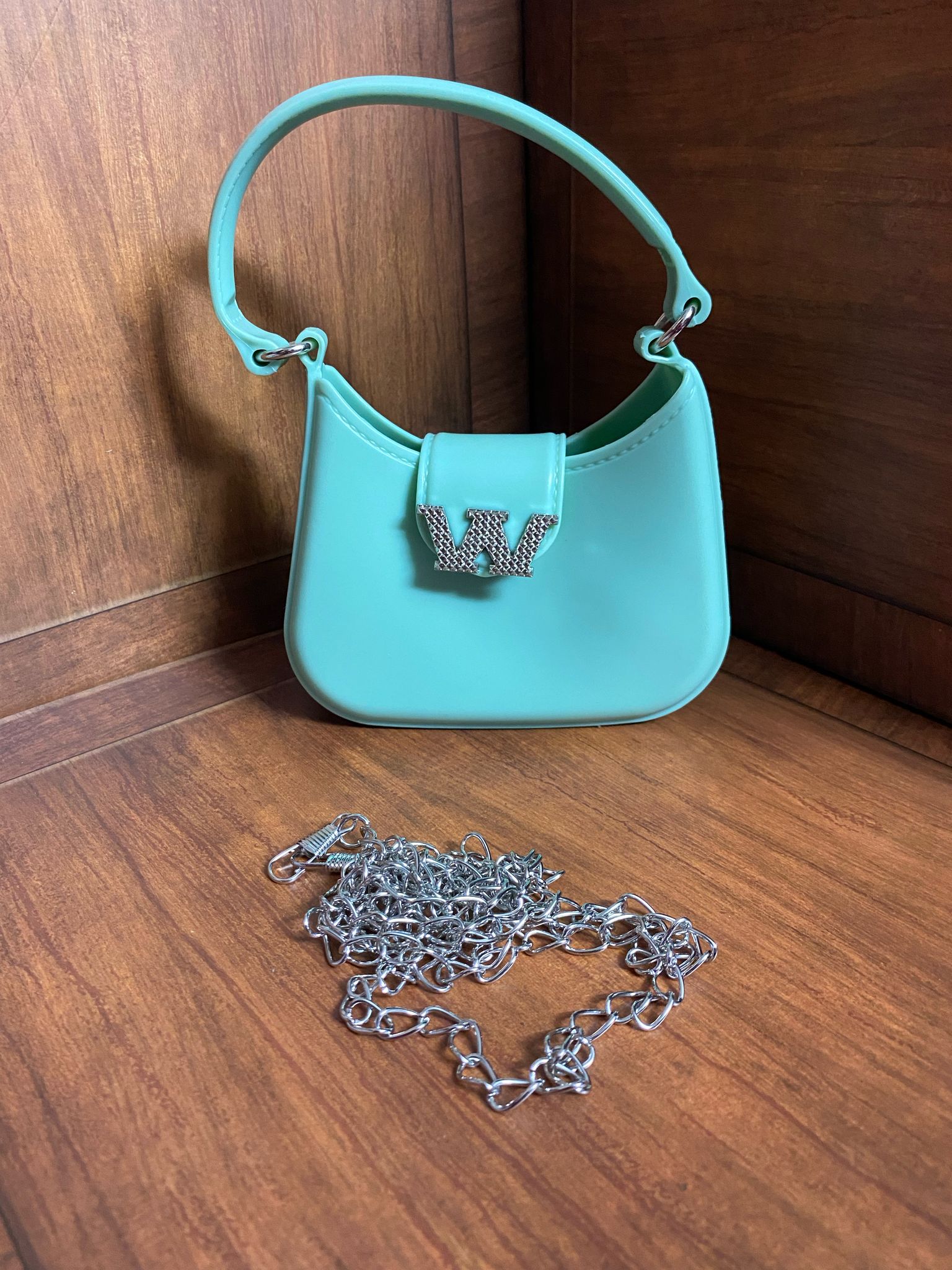 شنطة بناتي