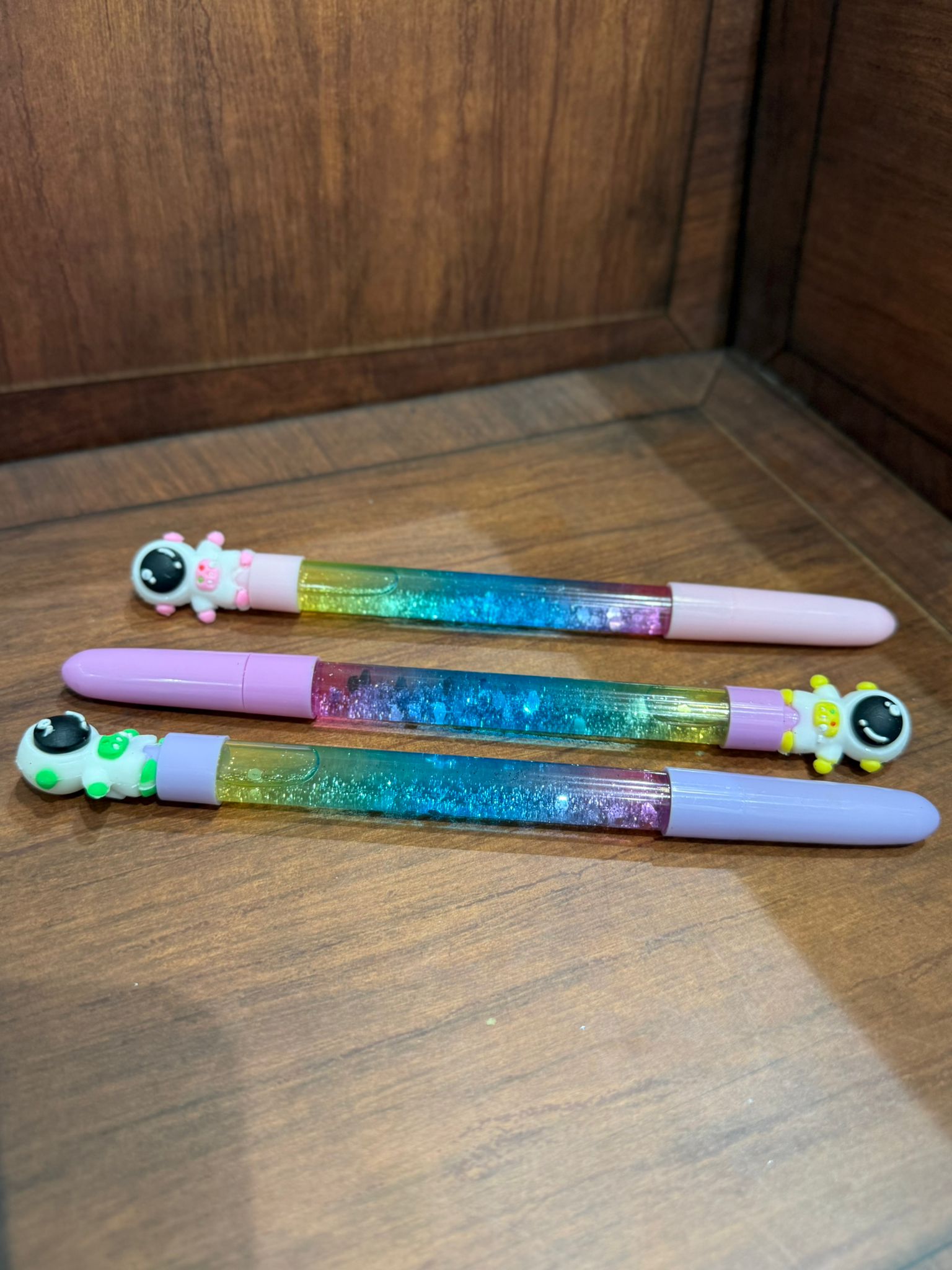 اقلام حبر رسومات