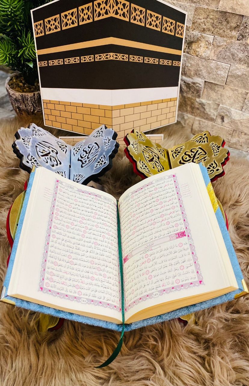 ستاند القرآن حجم كبير اكريلك مع خشب