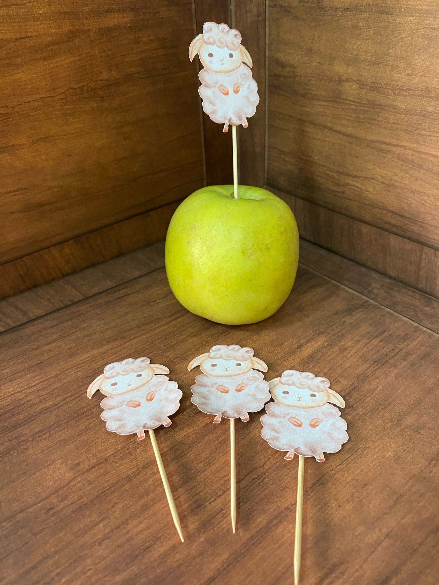 ستكات لعيد الأضحى حجم صغير (10 حبات)