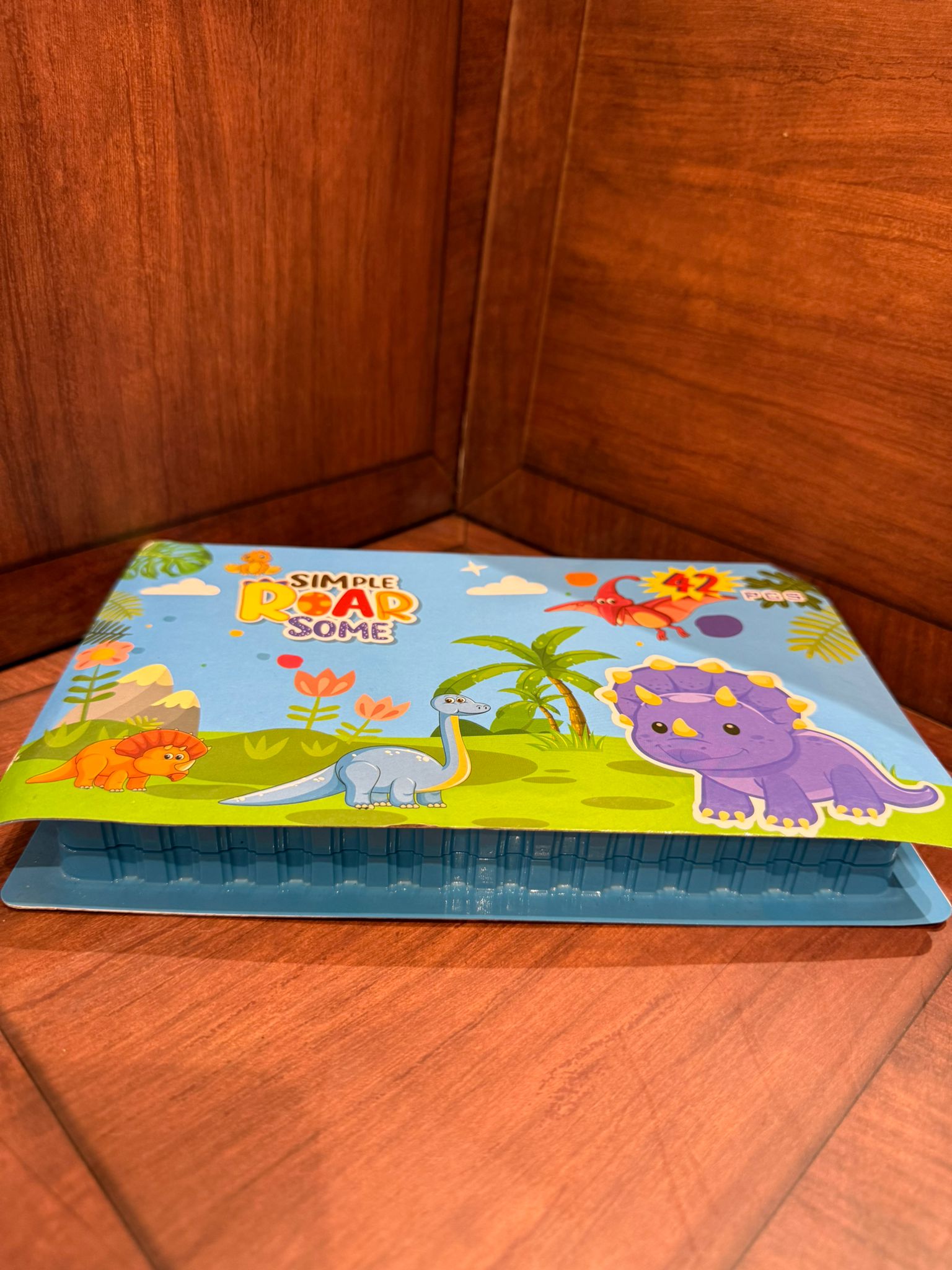 علبة الالوان منوعة