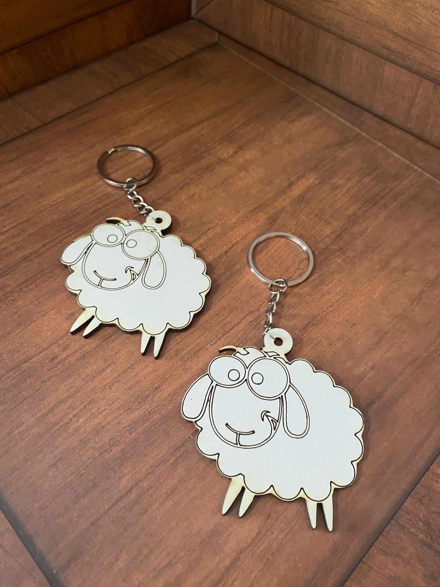 مدالية خشب خروف