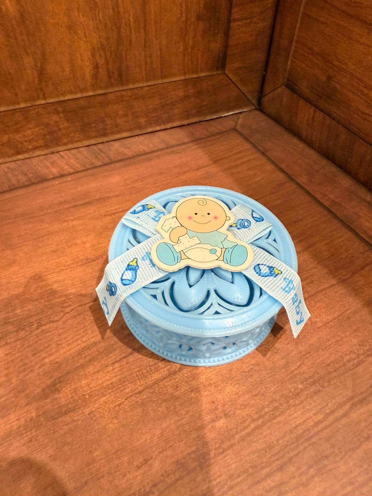 توزيعات بلاستك لبيبي ولد