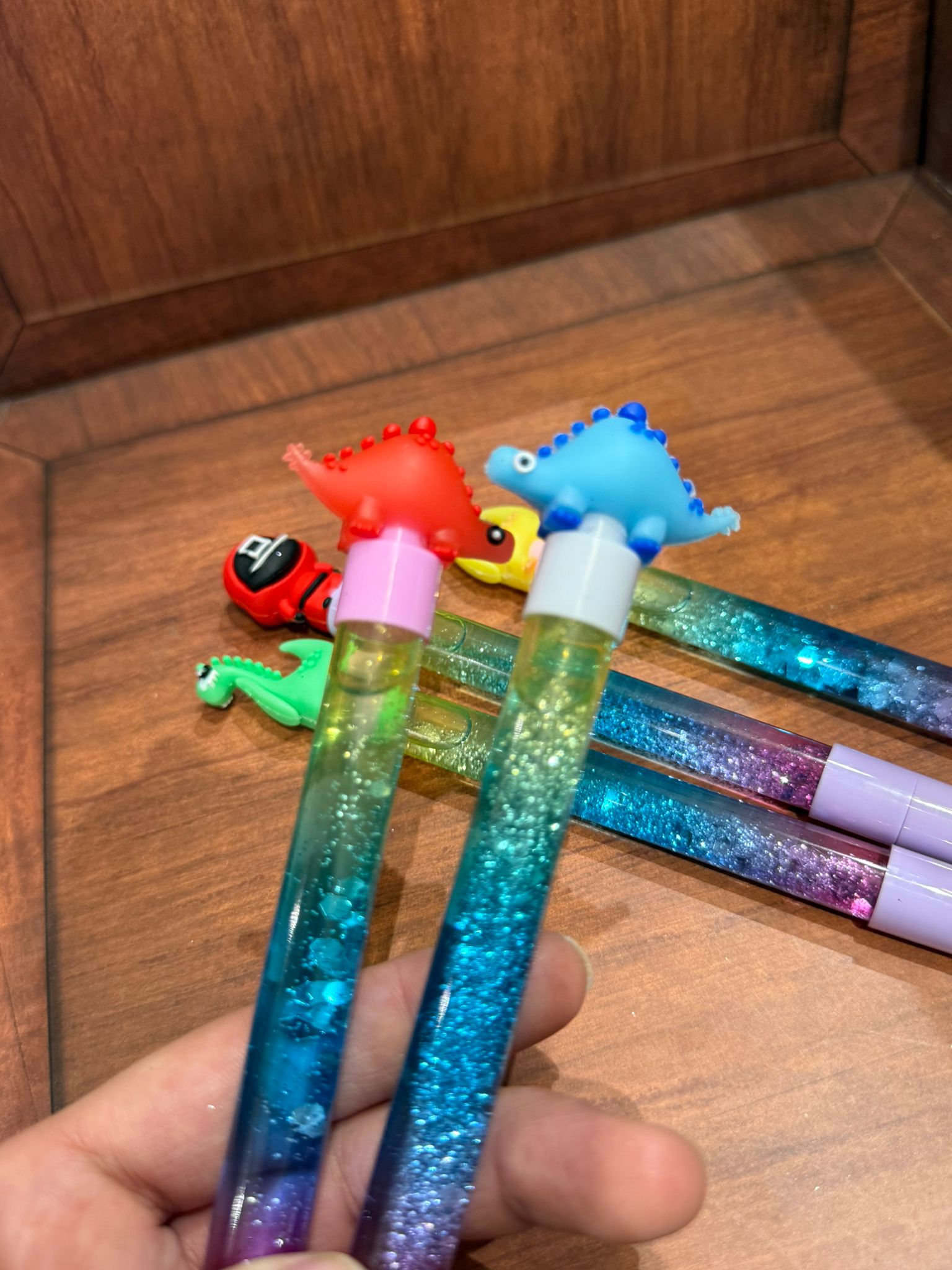 اقلام حبر رسومات