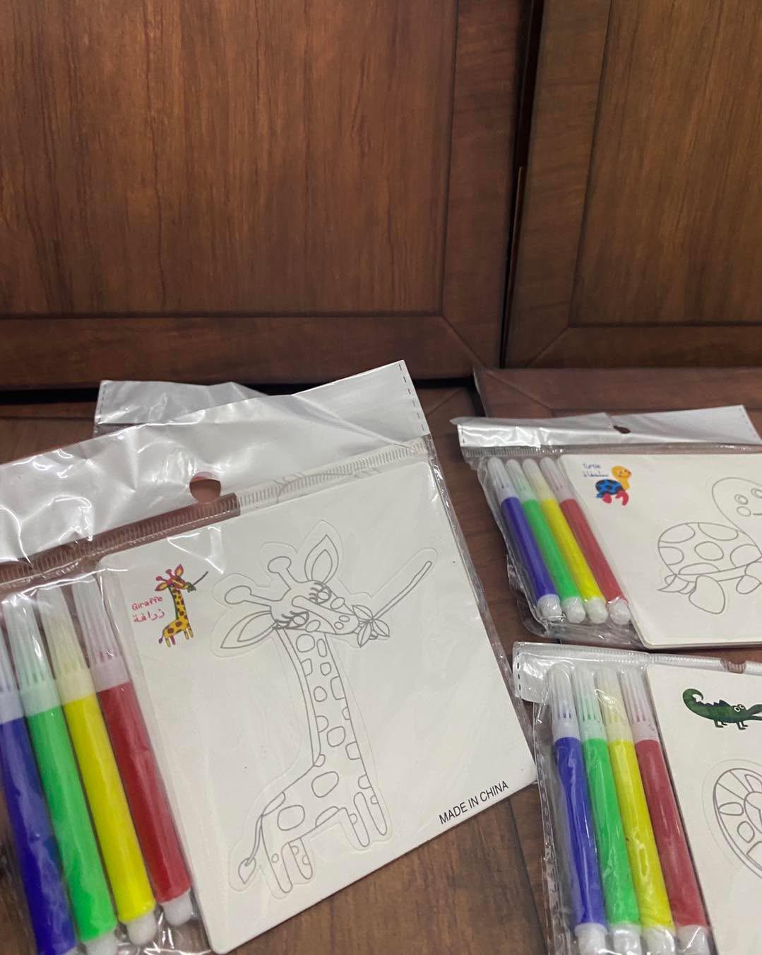 بطاقات تلوين حيوانات تحتوي ع 4 بطاقات و 4 الوان