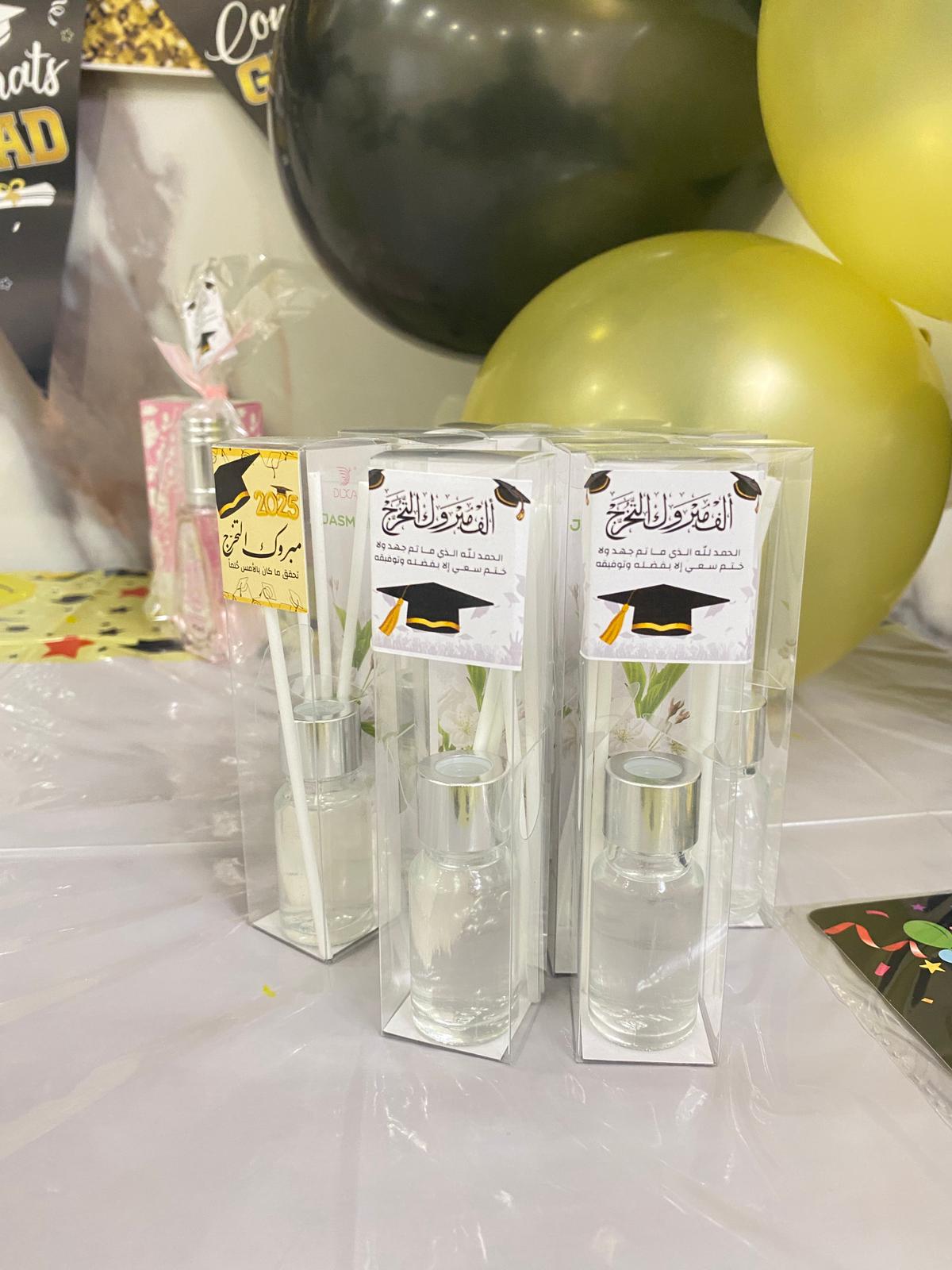 معطر مع ستكرز للتخرج