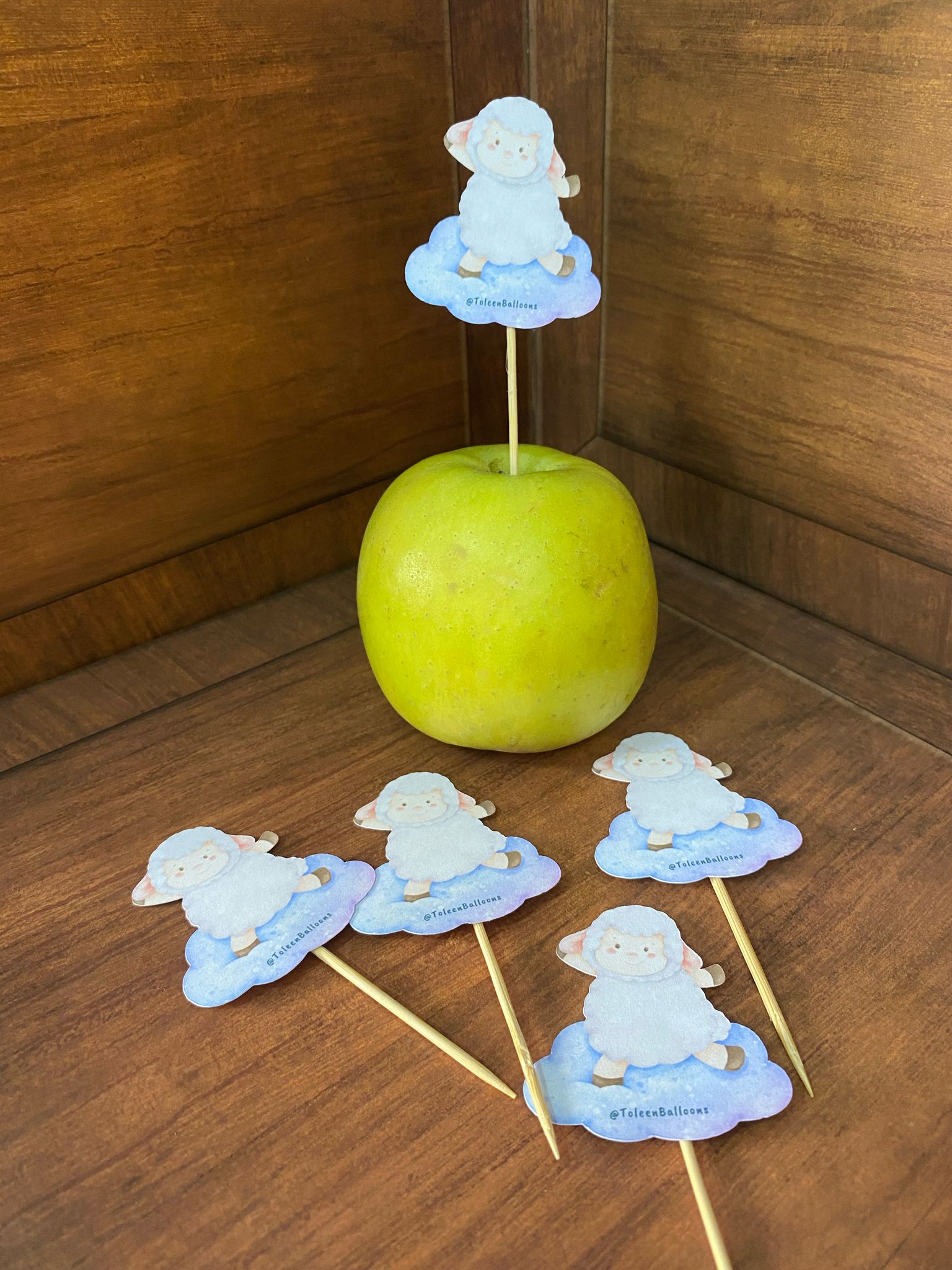 ستكات لعيد الأضحى حجم صغير (10 حبات)