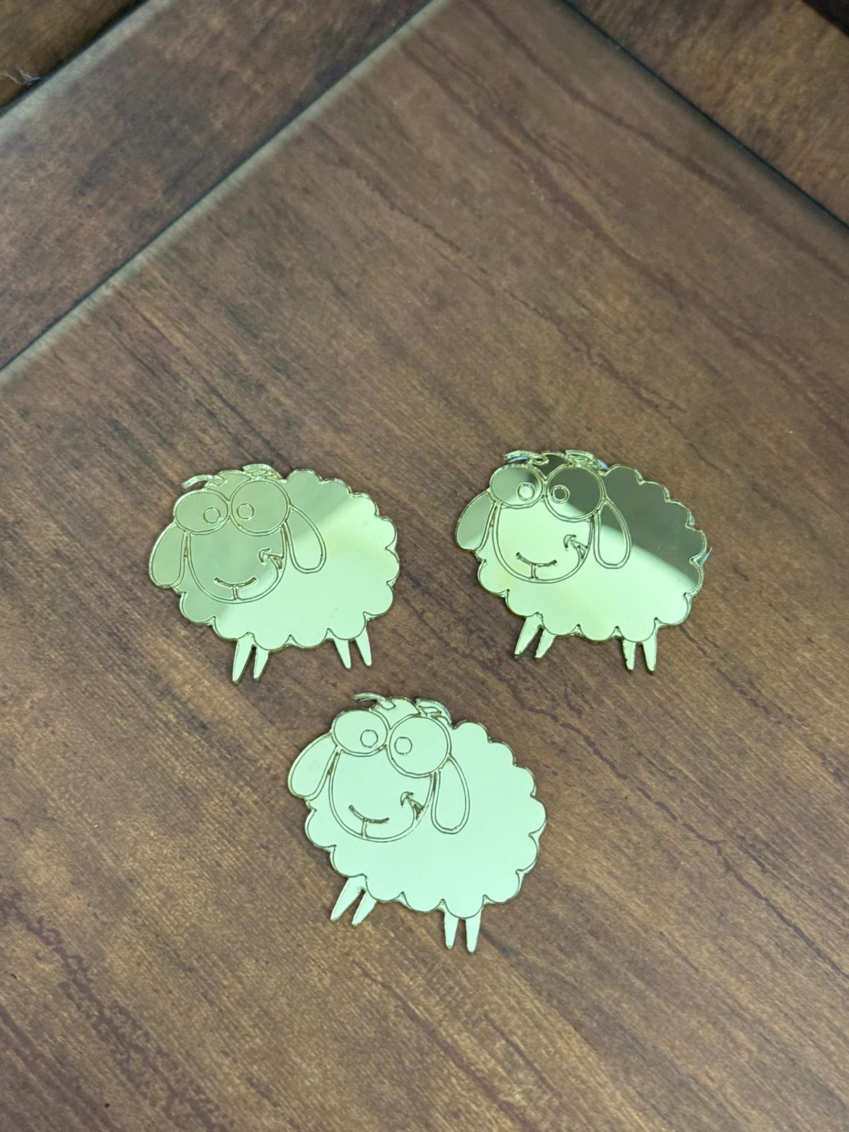 اكريلك شكل الخاروف لميع ذهبي للتوزيعات والشوكولاتة