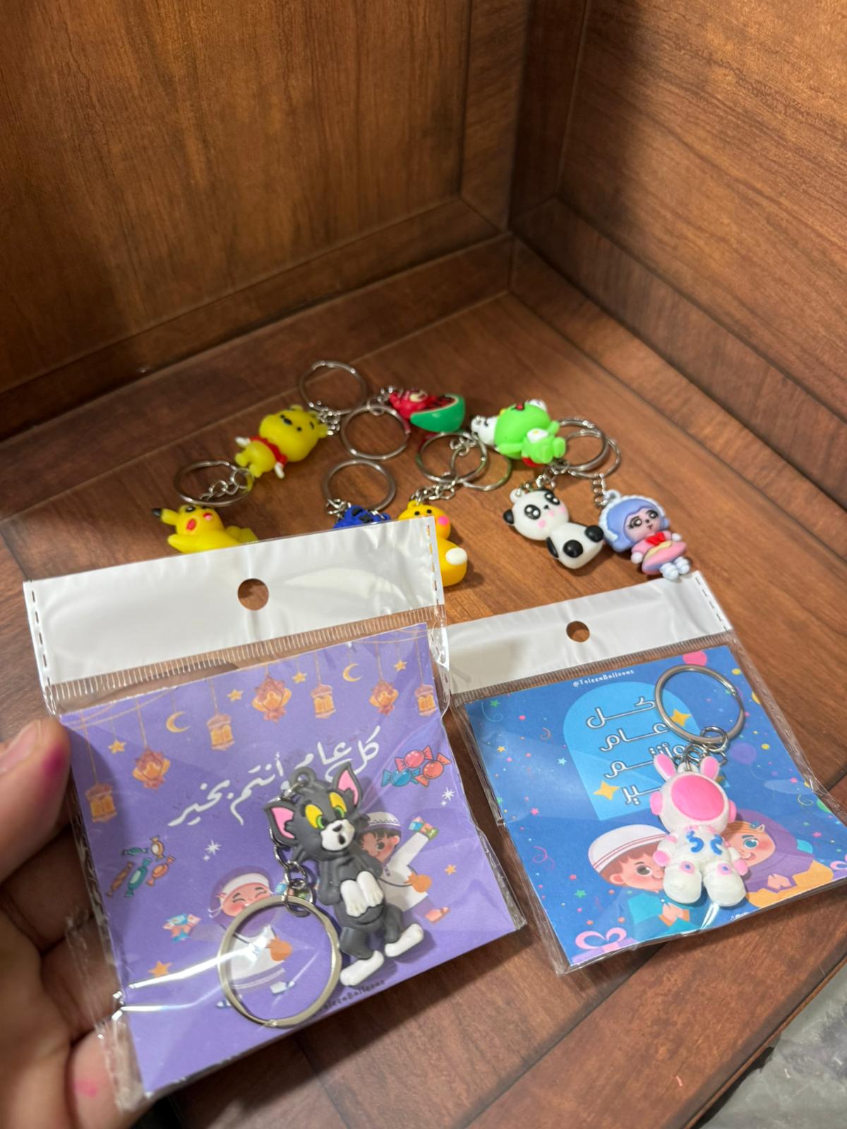 مداليات دزني ولادي وبناتي حجم أكبر مغلفات مع بطاقة لعيد الأضحى