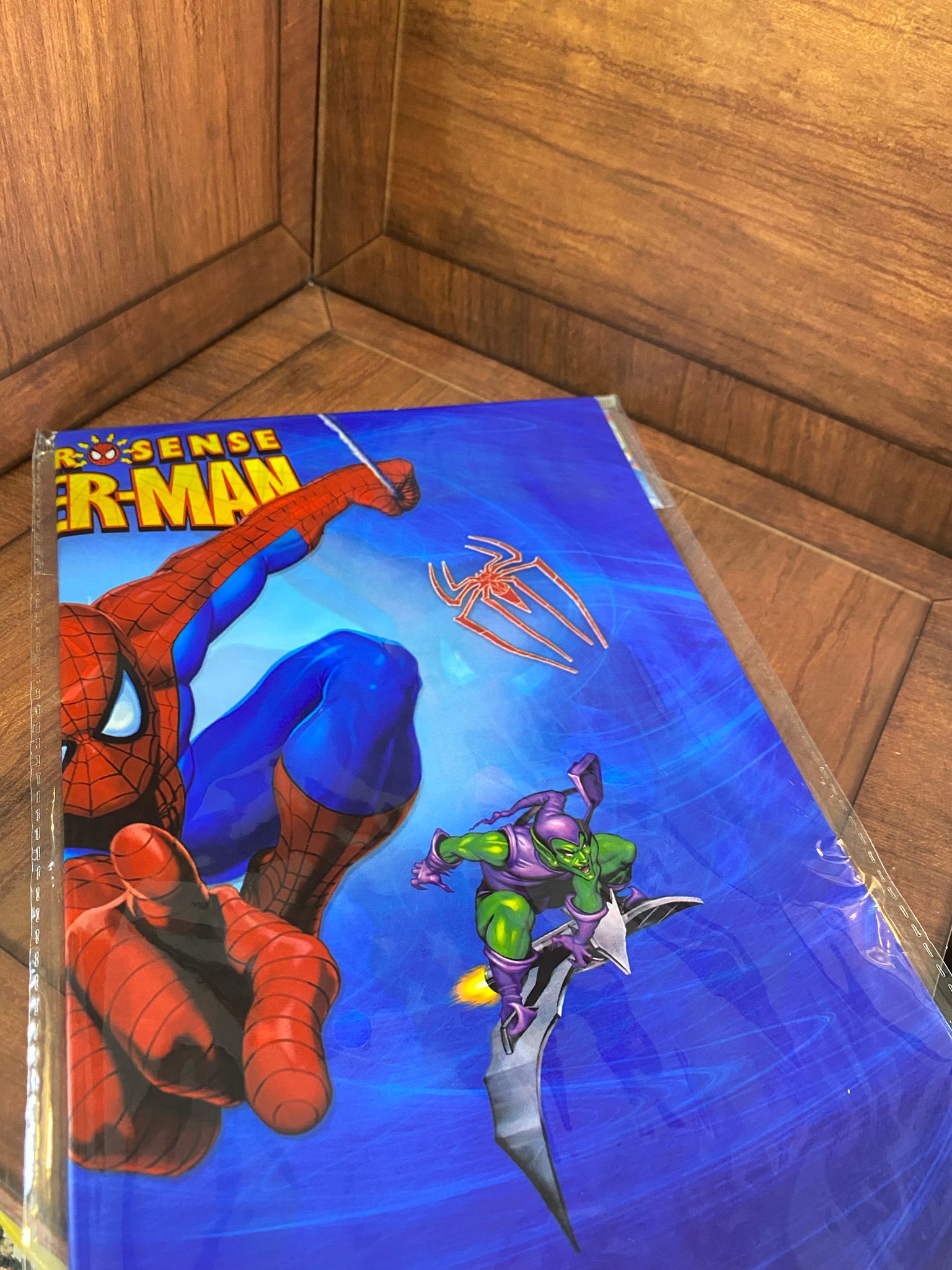 شرشف طاولة سبايدرمان