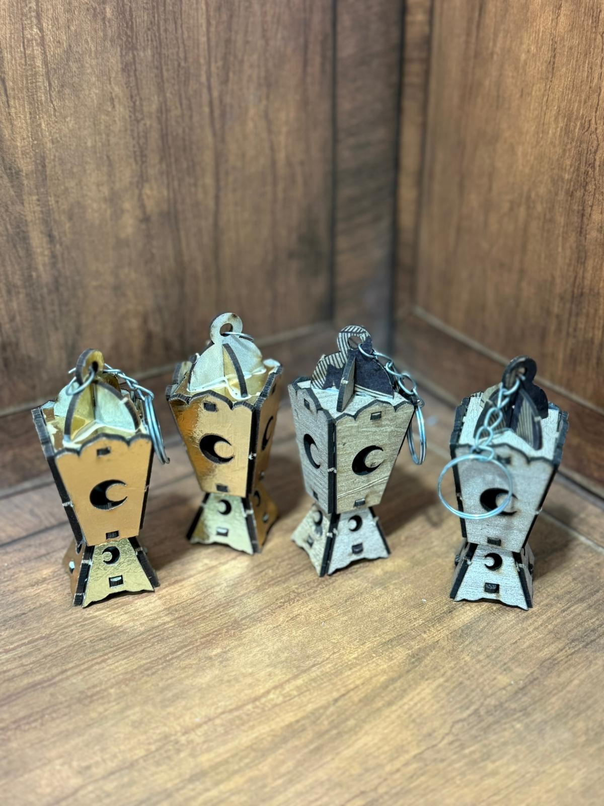 مداليات خشبية فوانيس