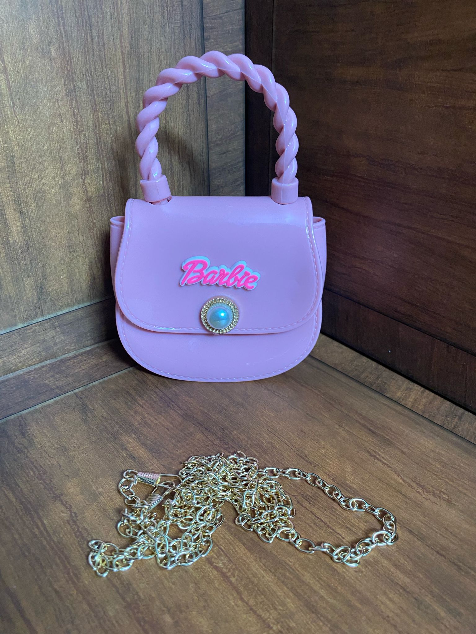 شنطة بناتي الباربي