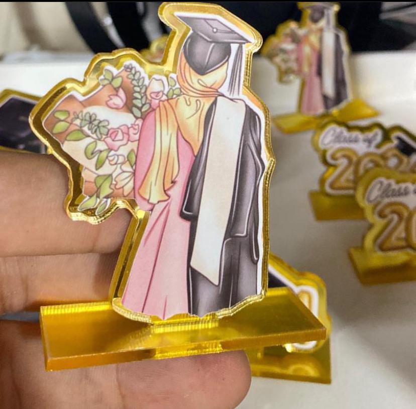 اكريلك شكل البنت للتوزيعات والشوكولاتة