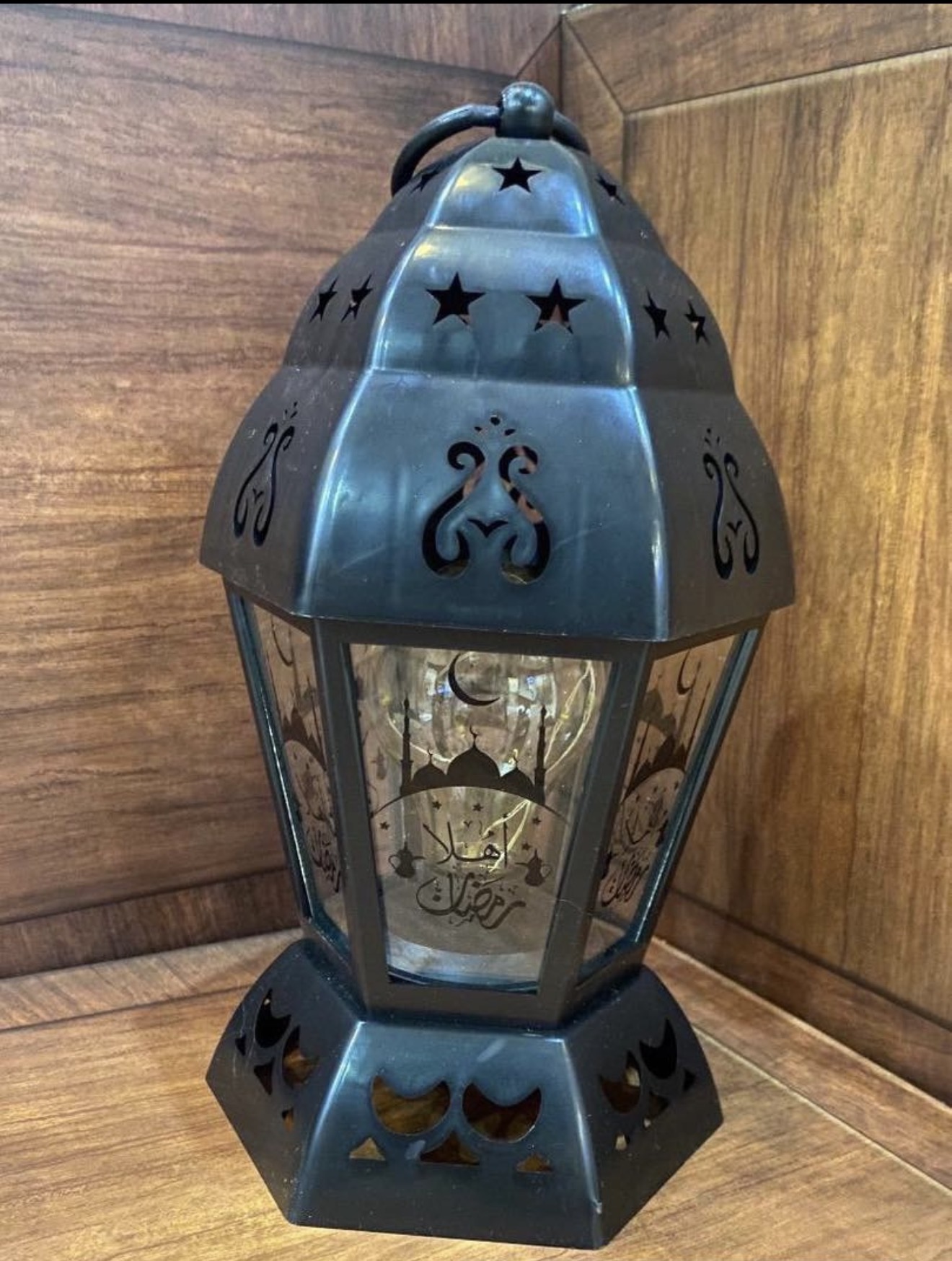 فانوس حجم كبير مضيء