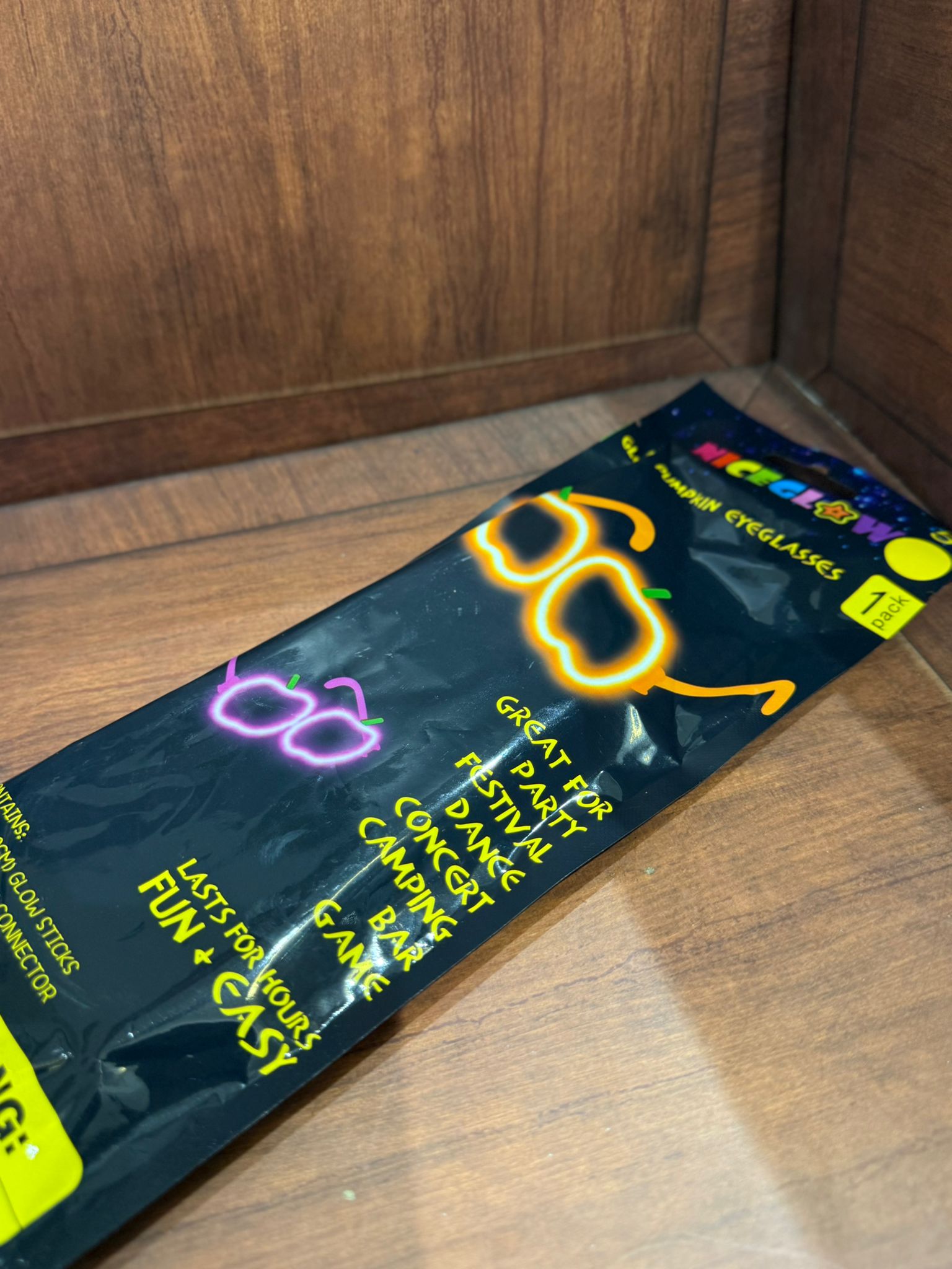 نظارت للحفلات مضيئة