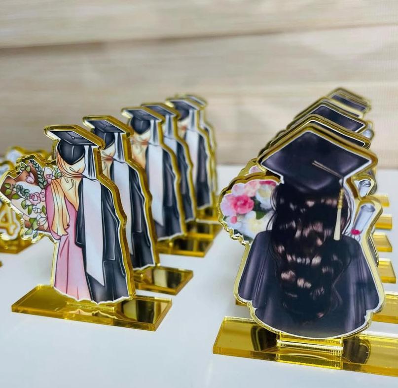 اكريلك شكل البنت للتوزيعات والشوكولاتة